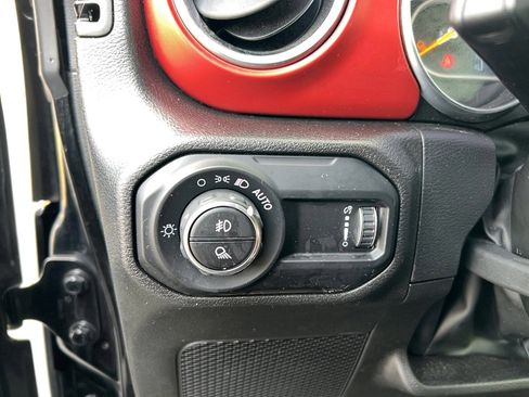 Used 2023 Jeep Gladiator Rubicon w/ Trailer Tow Package image 16