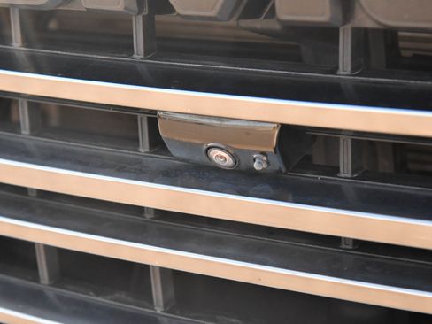 Used 2022 GMC Sierra 1500 AT4 w/ AT4 Premium Package image 12