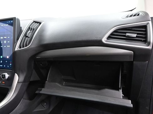 Used 2023 Ford Edge SEL image 21