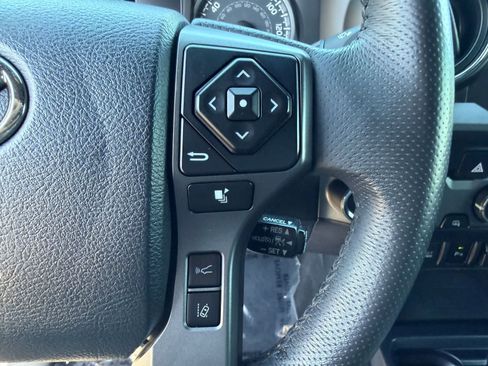 Used 2020 Toyota Tacoma TRD Sport w/ Technology Package RWD image 20