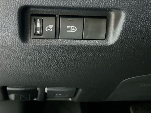 Used 2025 Toyota RAV4 LE image 17