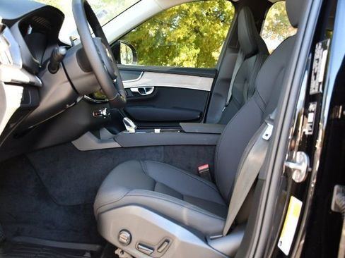 New 2026 Volvo XC90 B6 Plus w/ Protection Package Premier image 12