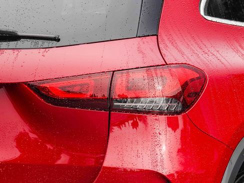 Certified 2021 Mercedes-Benz GLA 250 image 8