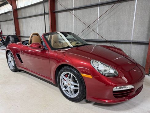 Used 2011 Porsche Boxster image 17