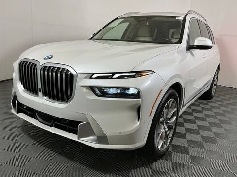 Certified 2024 BMW X7 xDrive40i w/ Executive Package AWD/4WD image 2
