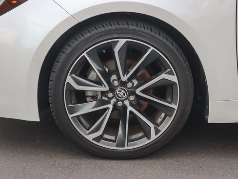 Used 2021 Toyota Corolla XSE image 9