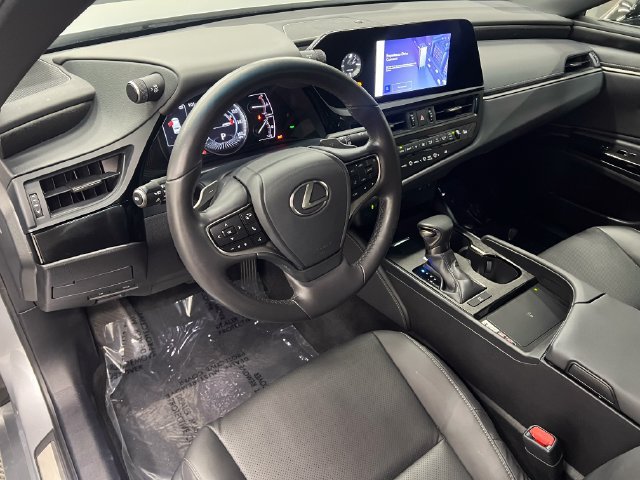 Certified 2024 Lexus ES 350 w/ Premium Package FWD image 16