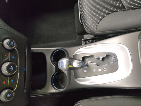 Used 2018 Dodge Journey SE image 26