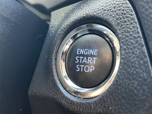 Used 2019 Toyota RAV4 XLE image 29