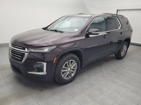 Used 2022 Chevrolet Traverse LT FWD image 2