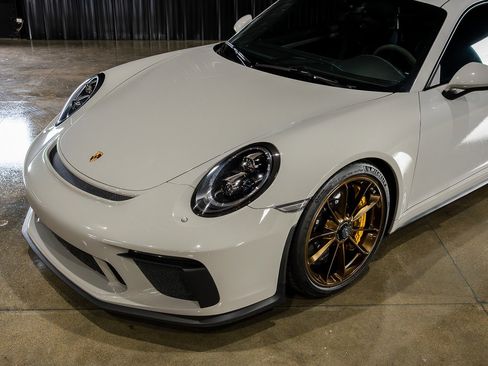 Used 2018 Porsche 911 GT3 RWD image 18