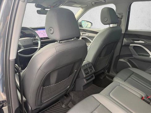 Used 2025 Audi Q5 Premium AWD/4WD image 18