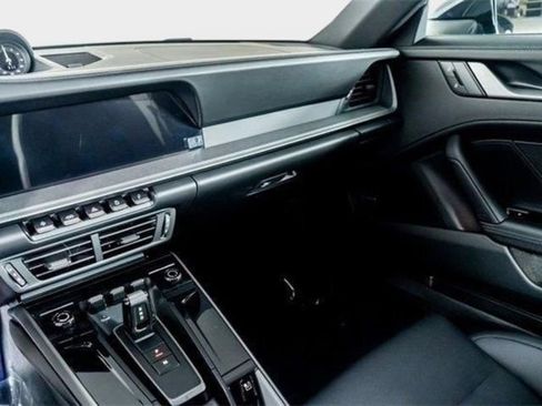 Used 2025 Porsche 911 Carrera RWD image 42