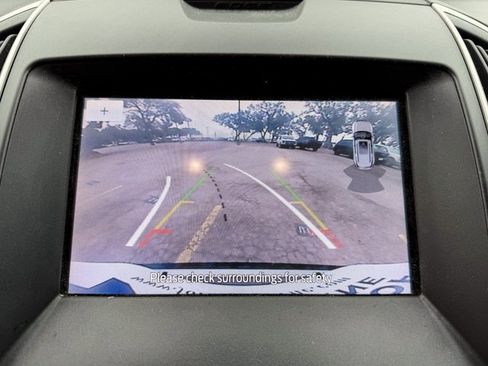 Used 2020 Ford Edge SEL w/ Convenience Package image 11