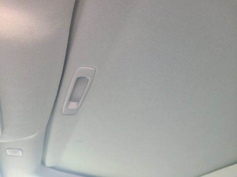 Used 2024 Toyota Highlander XLE image 33