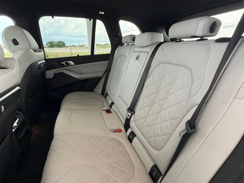 Used 2024 BMW X5 xDrive40i w/ Executive Package AWD/4WD image 26