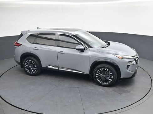 Certified 2024 Nissan Rogue Platinum w/ Platinum Premium Package AWD/4WD image 33