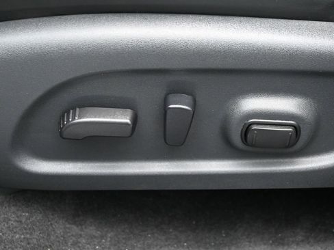 Used 2024 Nissan Murano SV image 11