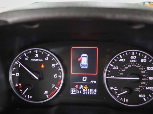 Used 2024 Subaru Crosstrek 2.0i Premium image 15