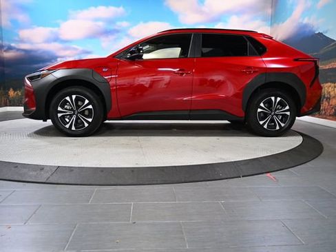 Certified 2024 Subaru Solterra Premium image 5