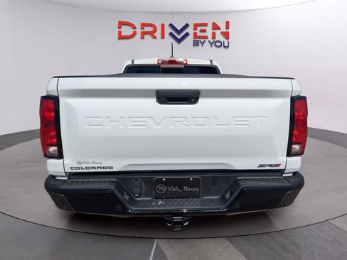 Used 2023 Chevrolet Colorado ZR2 w/ ZR2 Convenience Package III AWD/4WD image 4