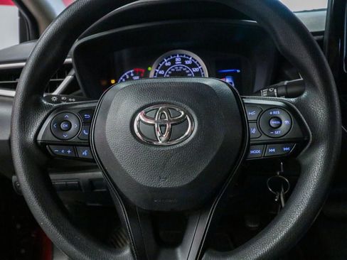 Used 2022 Toyota Corolla LE image 14