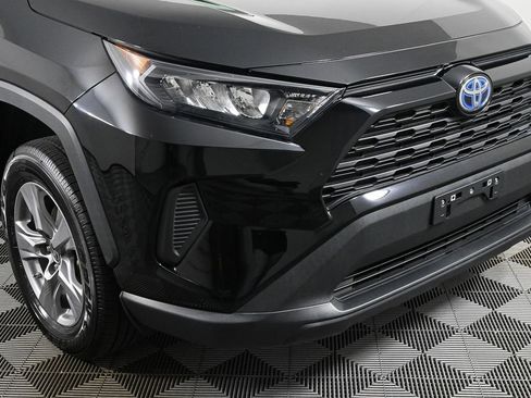 Used 2022 Toyota RAV4 LE image 34