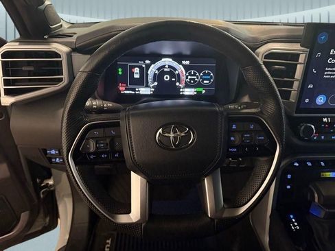 Used 2024 Toyota Tundra Platinum AWD/4WD image 10