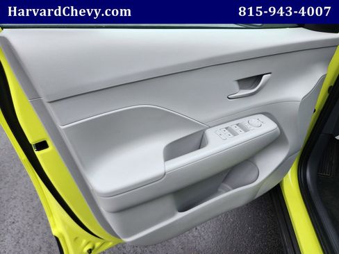 Used 2025 Hyundai Kona SEL image 34