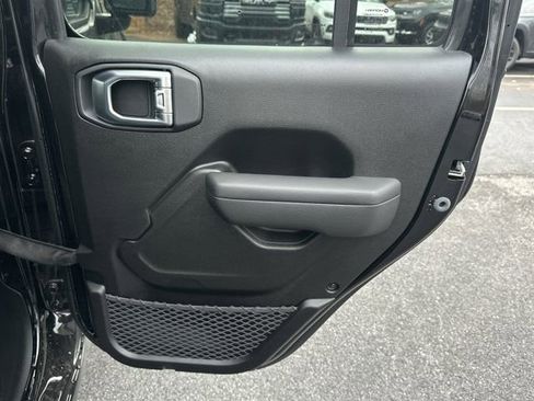 New 2026 Jeep Gladiator Sport image 16