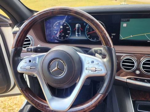 Used 2018 Mercedes-Benz S 560 Sedan image 60
