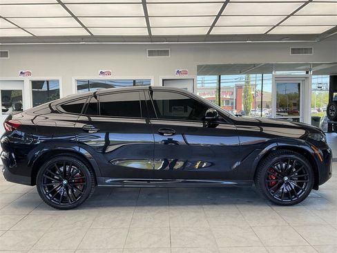 Used 2026 BMW X6 M60i AWD/4WD image 4
