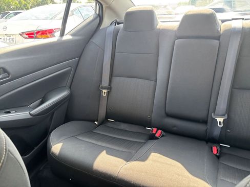 Used 2025 Nissan Altima 2.5 SV FWD image 38