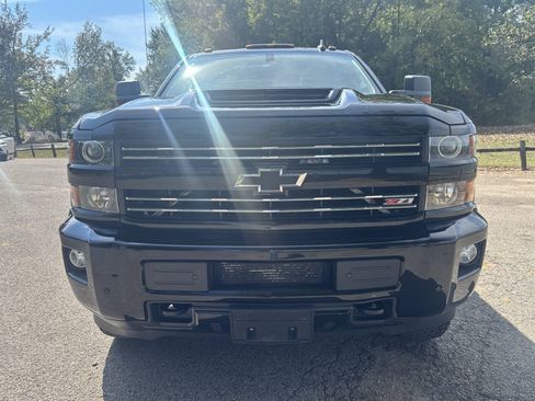 Used 2019 Chevrolet Silverado 2500 LTZ w/ Duramax Plus Package AWD/4WD image 3