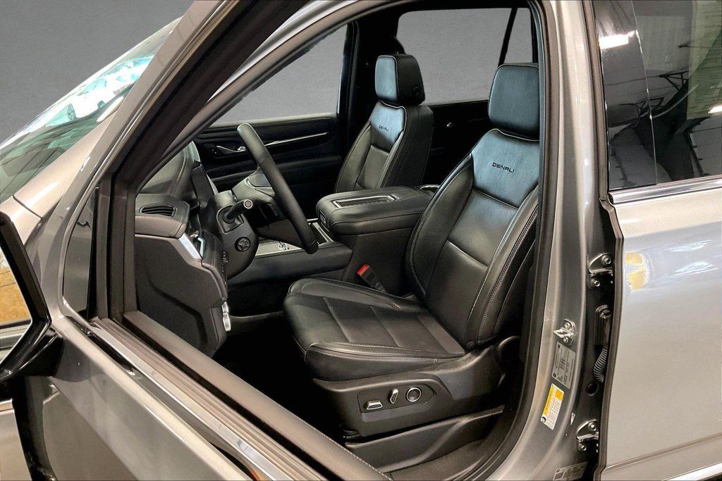 Used 2024 GMC Yukon Denali AWD/4WD image 22