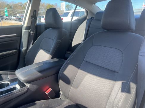 Used 2023 Nissan Altima 2.5 SV image 8