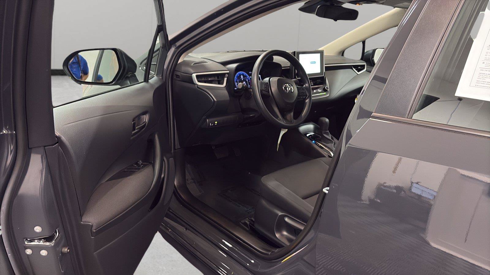 Used 2026 Toyota Corolla LE FWD image 24