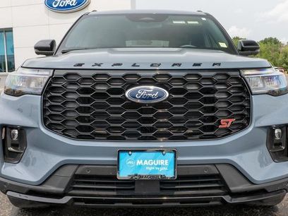 Used 2025 Ford Explorer ST