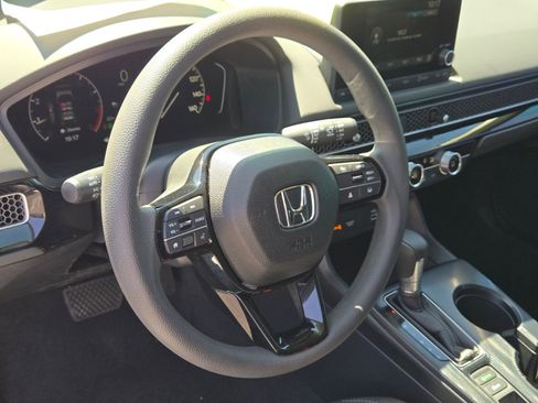 Used 2024 Honda Civic LX image 9
