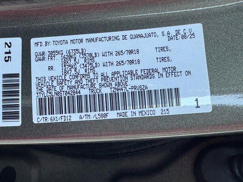 Certified 2025 Toyota Tacoma TRD Off-Road image 26