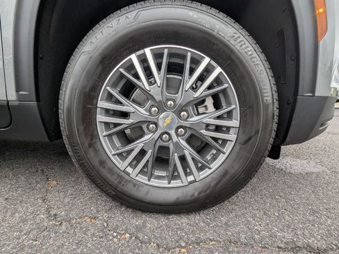 New 2026 Chevrolet Traverse LT w/ Driver Confidence Package image 14