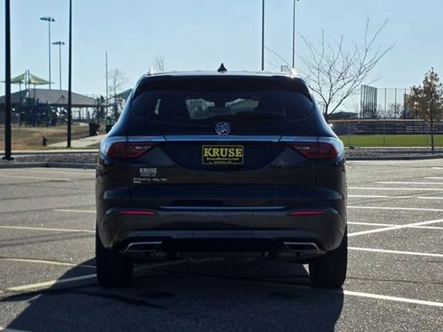 Used 2023 Buick Enclave Premium image 30