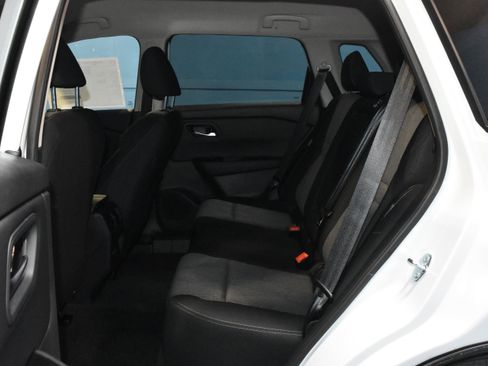 New 2026 Nissan Rogue SV w/ Cold Weather Package AWD/4WD image 17