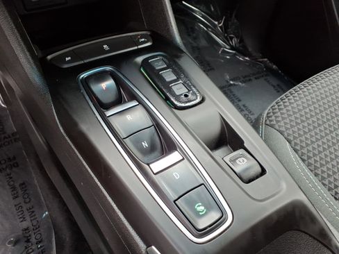 Used 2022 Chevrolet Bolt LT FWD image 31