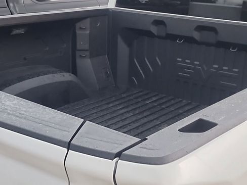 Used 2026 GMC Sierra 1500 AT4 w/ AT4 Premium Package image 3