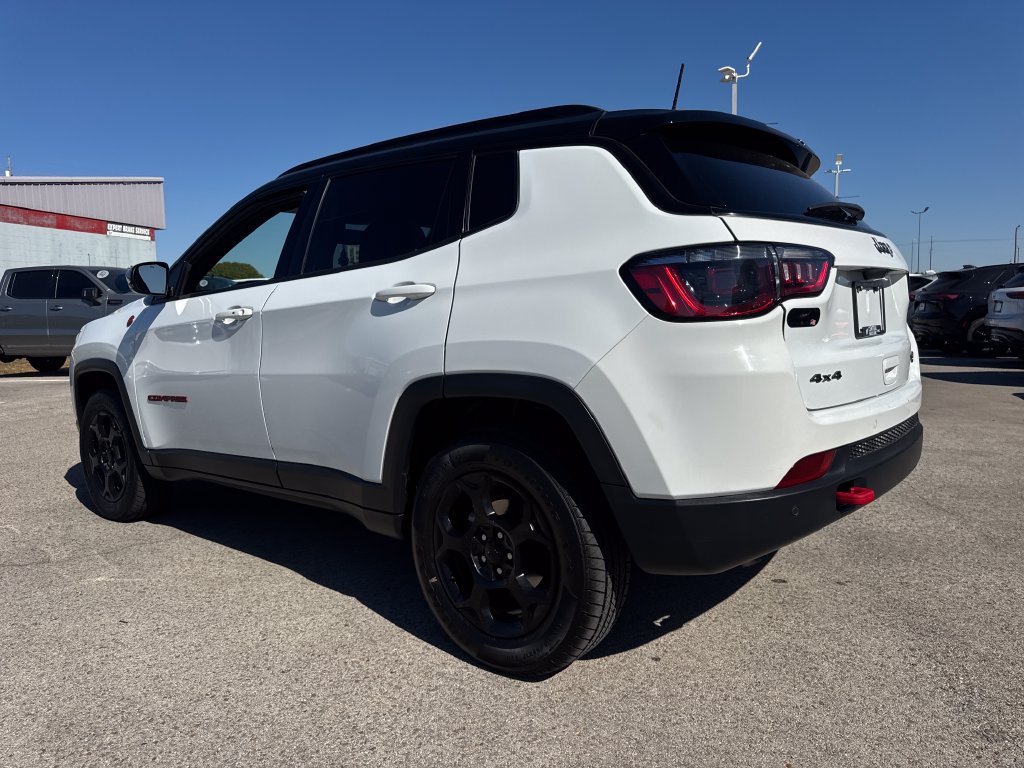 Used 2023 Jeep Compass Trailhawk AWD/4WD image 4