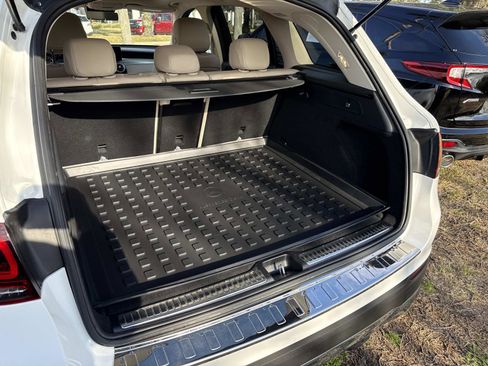 Used 2022 Mercedes-Benz GLC 300 image 10