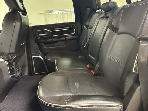 Used 2020 RAM 2500 Laramie w/ Night Edition image 24