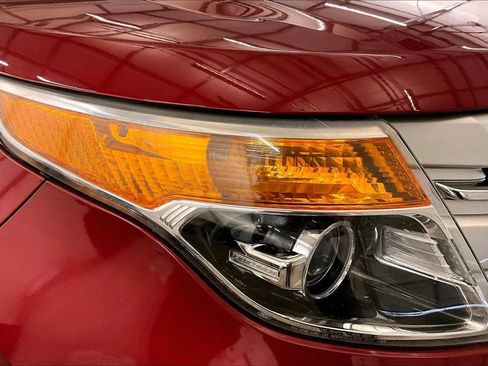 Used 2014 Ford Explorer XLT image 28