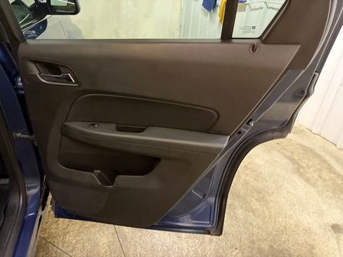 Used 2017 GMC Terrain SLE image 16